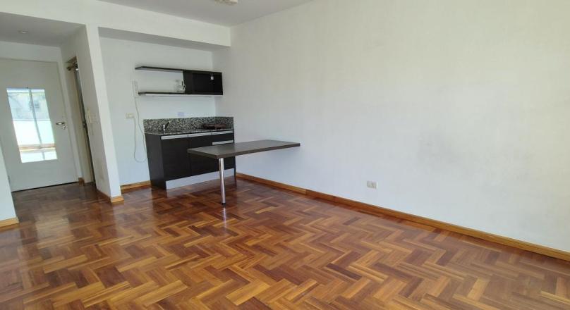 Colegiales - Monoambiente al frente