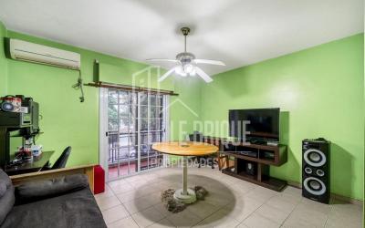 Pque. Chacabuco - PH 1er Piso Al Fte