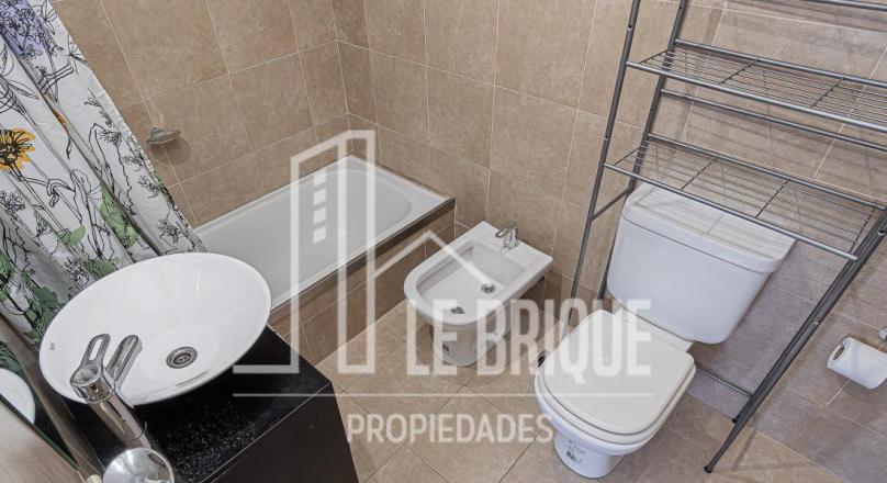 Villa Ortuzar - 2 amb + Cochera 