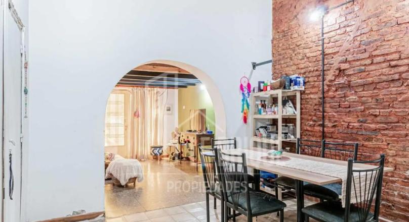 Chacarita - Excelente Casa Lote Propio